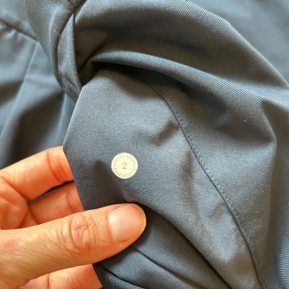 Lululemon Essential High-Rise Trouser - Picture 5 of 6